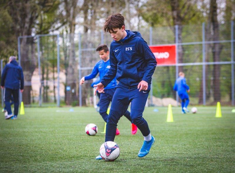 Rīgas Futbola skolas treniņš