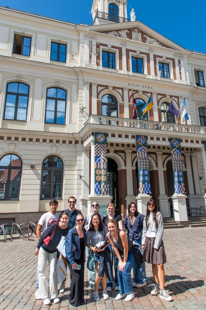 studenti no Stenfordas universitātes