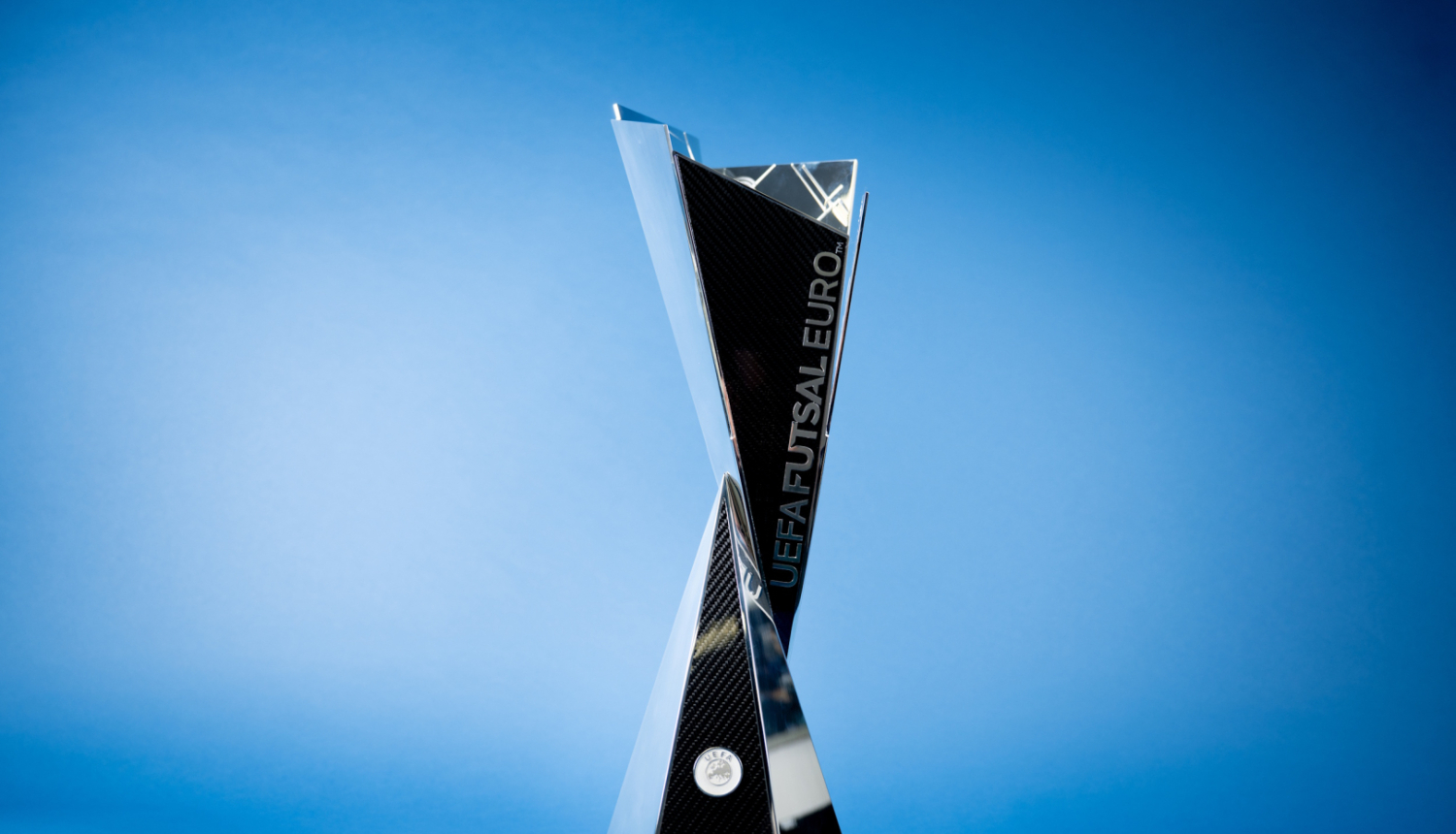 Eiropas čempionāta telpu futbolā galvenā trofeja