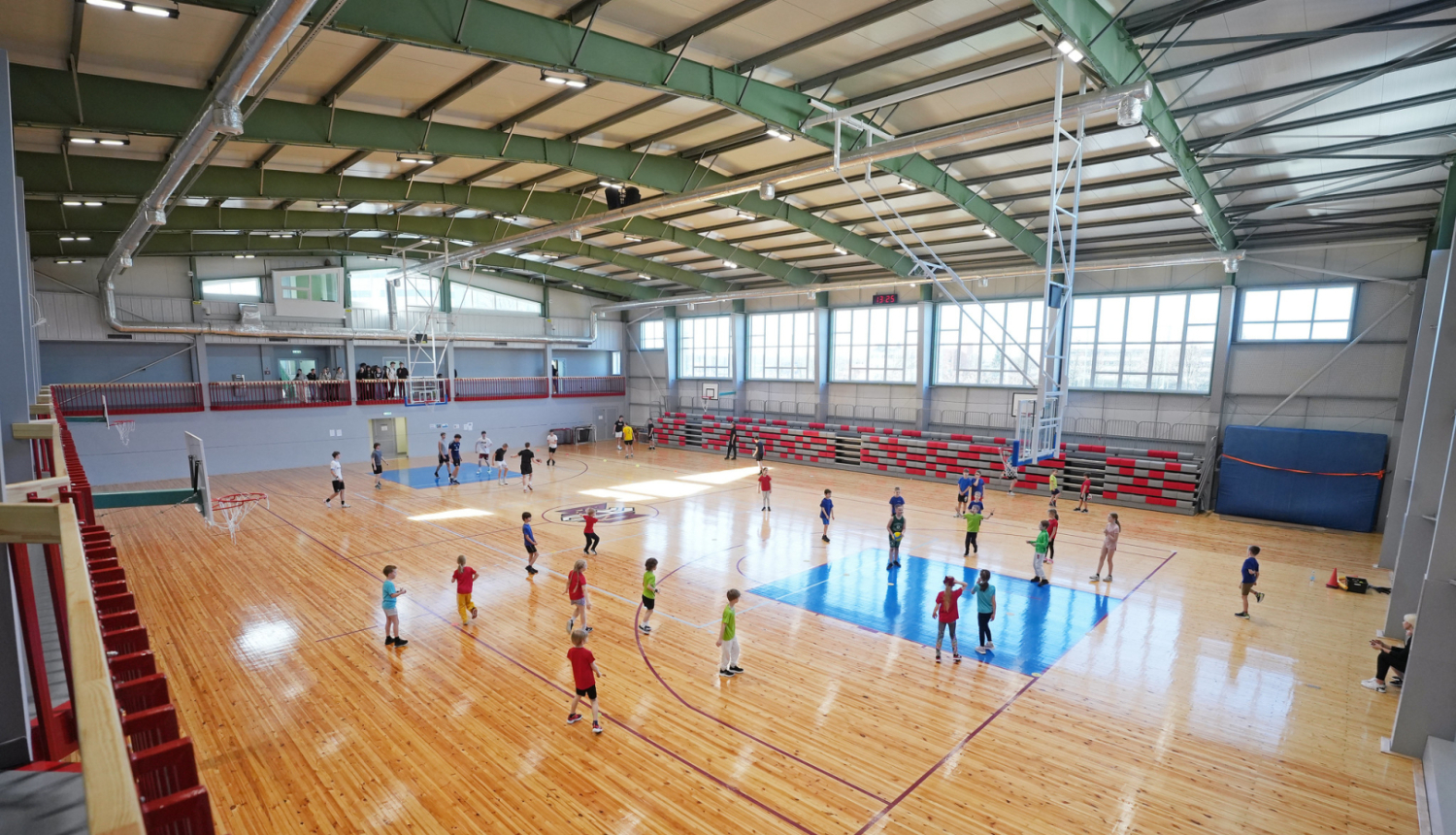 Rīgas Hanzas vidusskolas sporta zāle