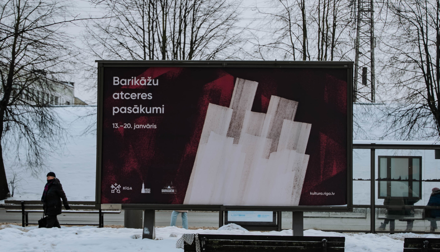 Barikāžu atceres pasākumu vizuālis pilsētvidē