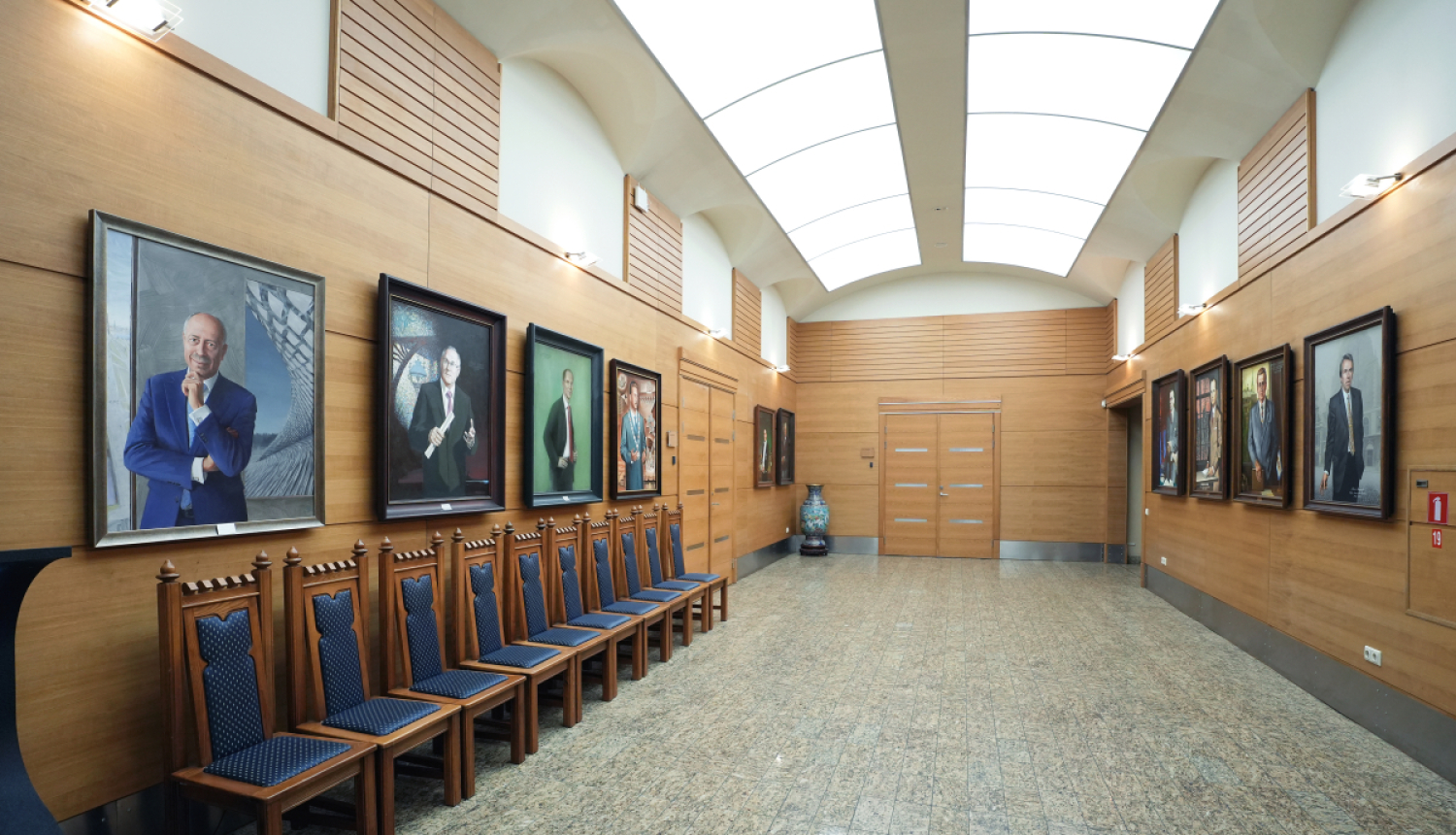 Bijušo mēru portretu galerija