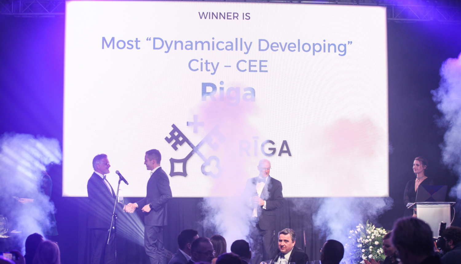 Saņem balvu kategorijā “Gada dinamiskāk augošā pilsēta Centrālajā un Austrumeiropas reģionā”