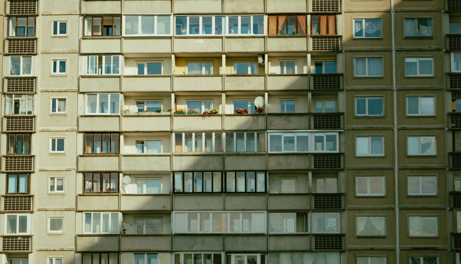 Daudzdzivokļu māja