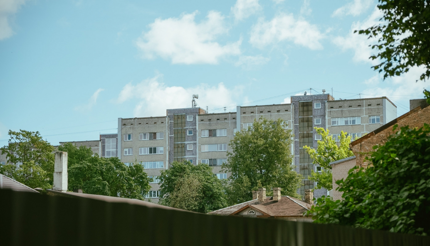 Daudzdzivokļu mājas