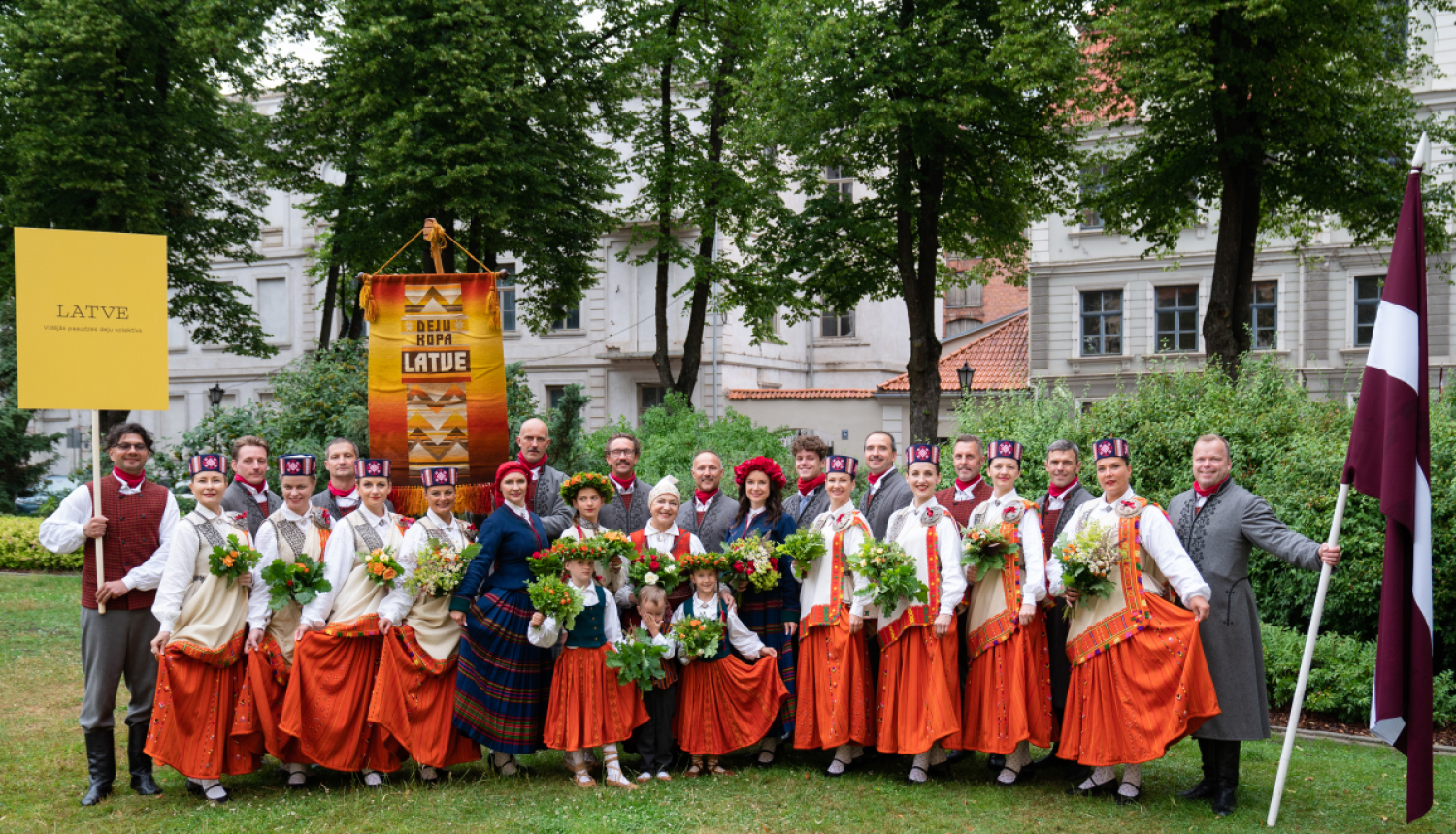 Deju kolektīvs “Latve” 