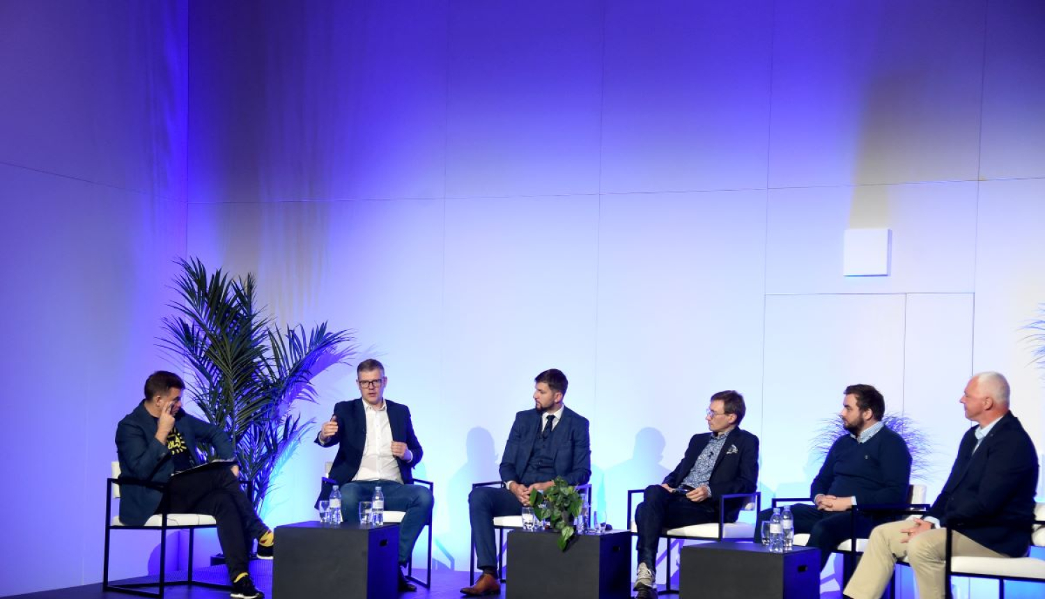 Diskusijas dalībnieki