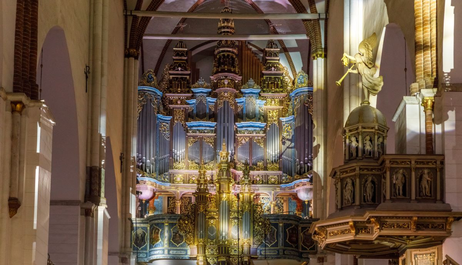 Doma zbaznīcas ērģeles