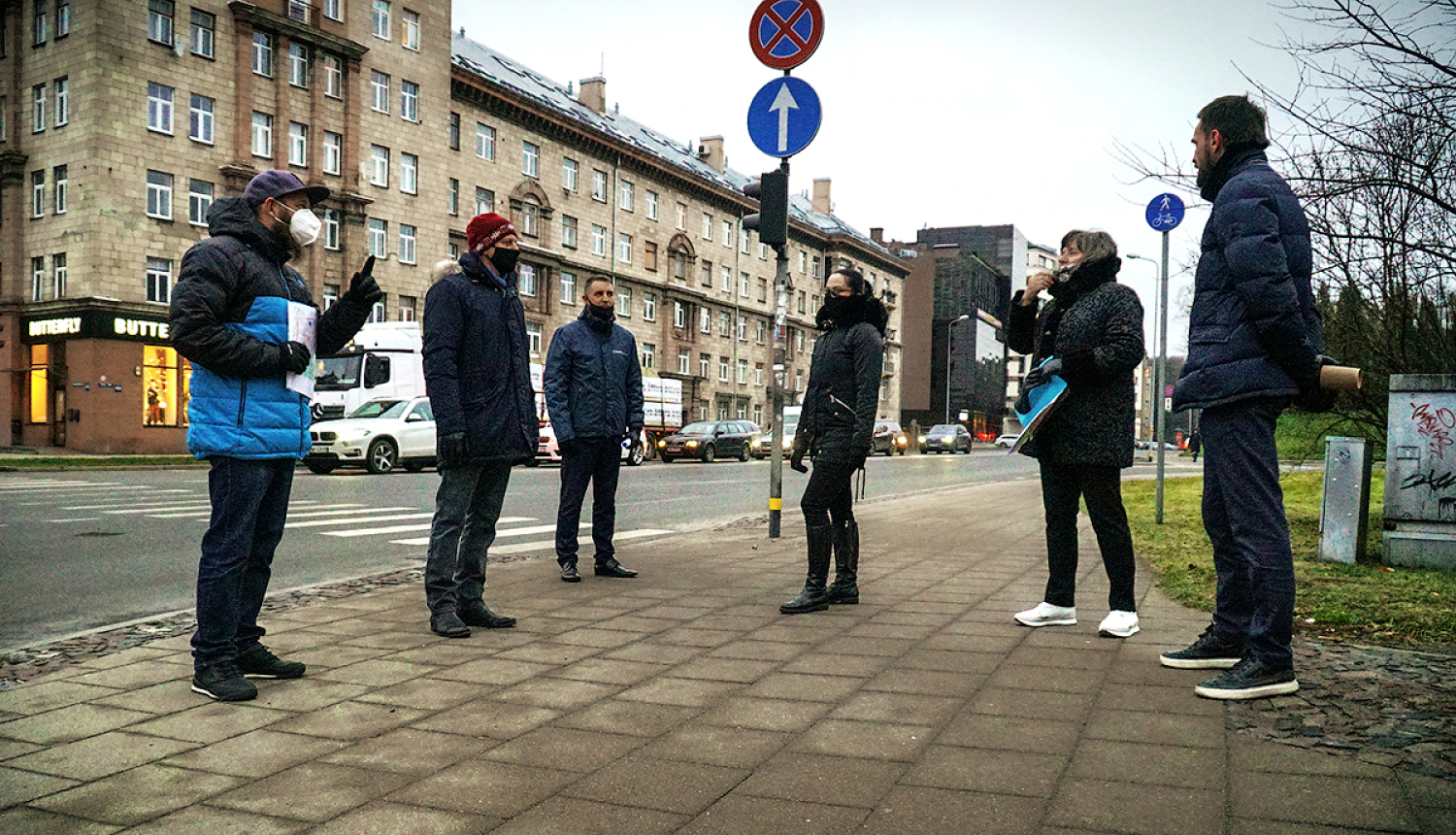 Apspriež gājēju drošības jautājumus Brasas apkaimē