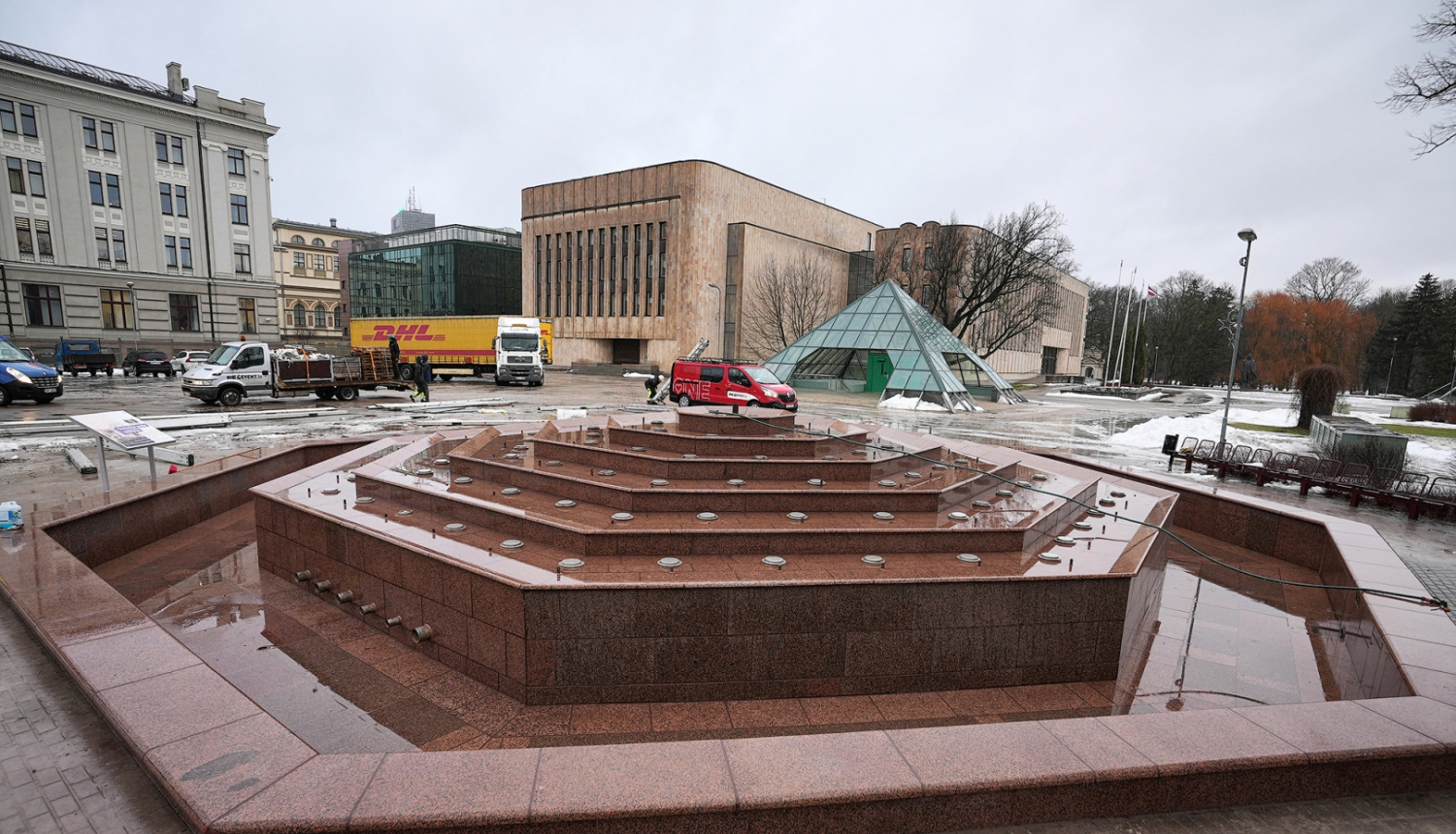 Kongresu nama strūklakas remonts