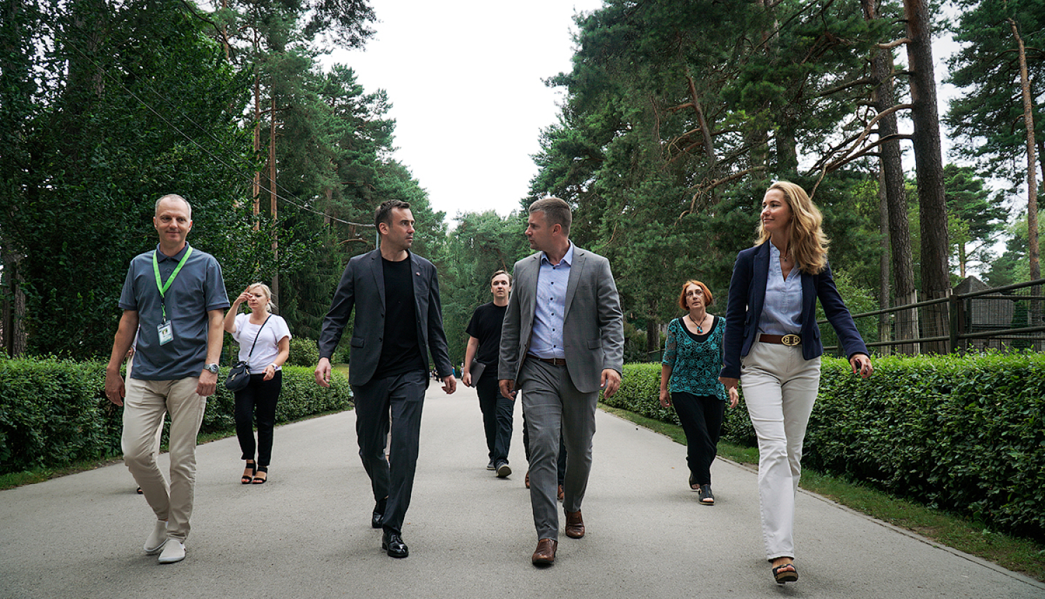 Rīgas domes vadība apmeklē Zooloģisko dārzu
