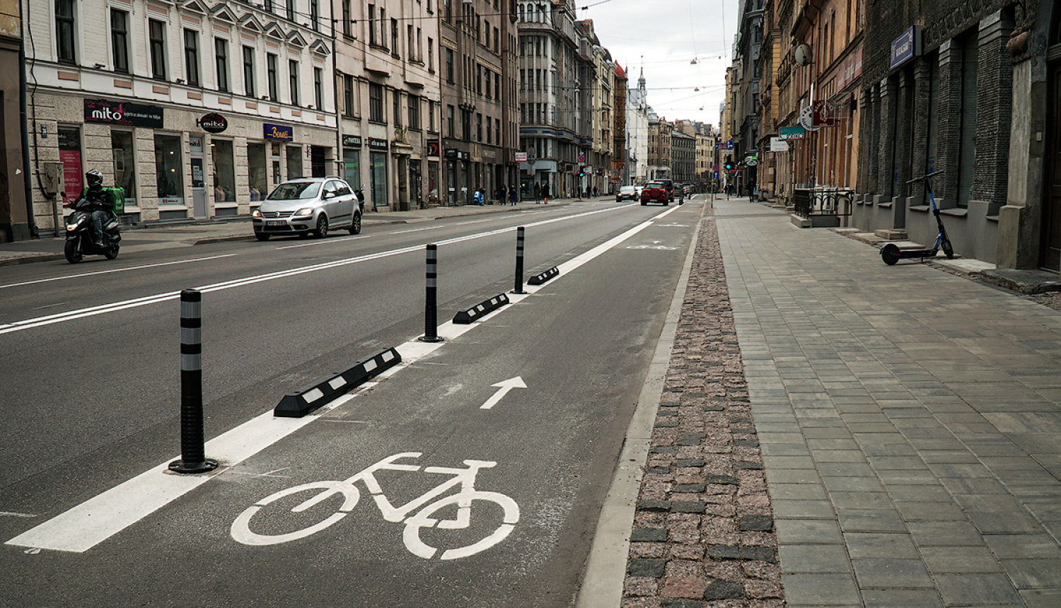 Aleksandra Čaka ielas velojosla