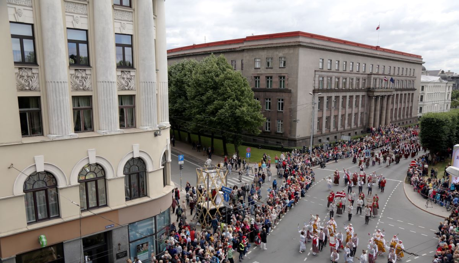 Dziesmu svētku gājiens