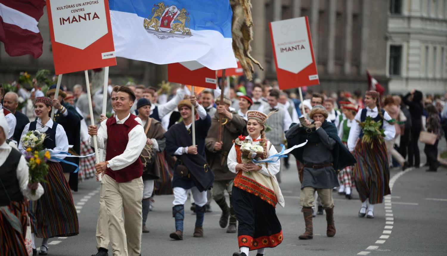 Dziesmusvētku gājiens