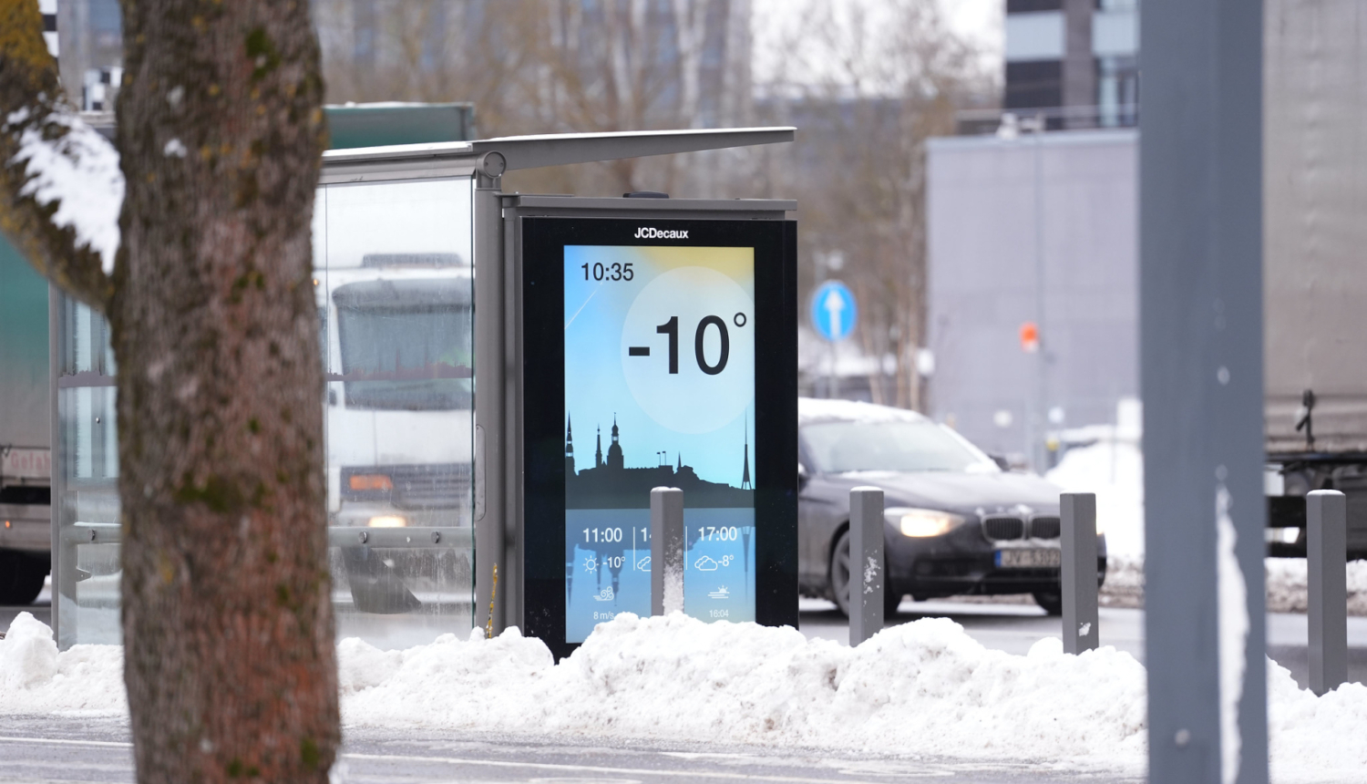 Uz ekrāna rāda -10grādi