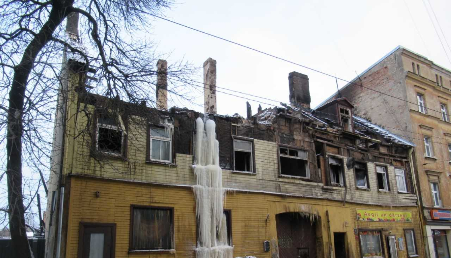 Grausts Pētersalas ielā 6