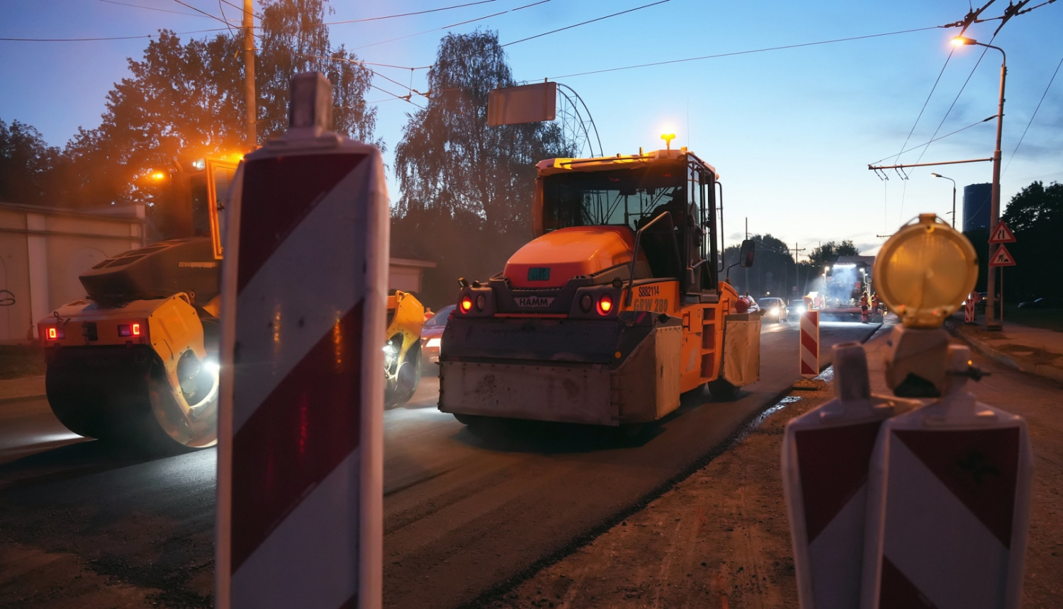 Traktortehnika lej asfaltu