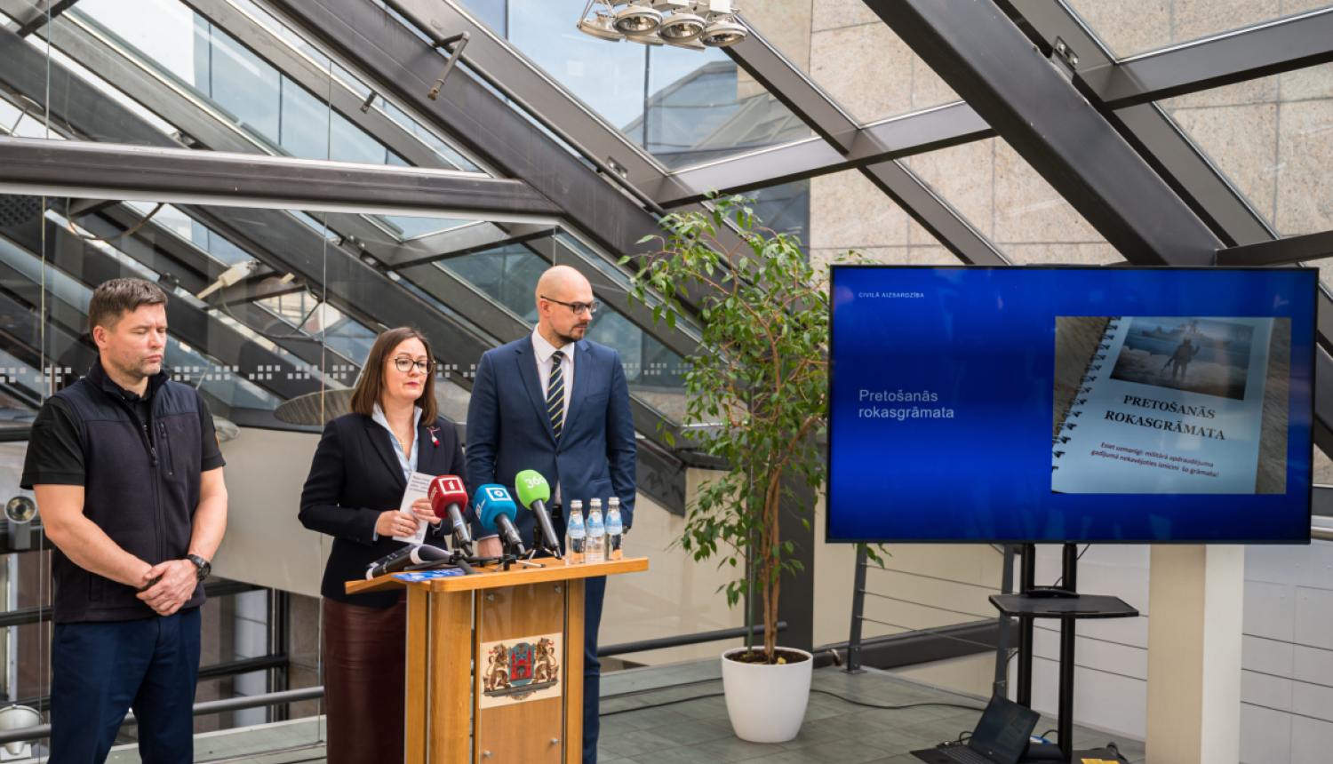 Informē par civilās aizsardzības semināriem