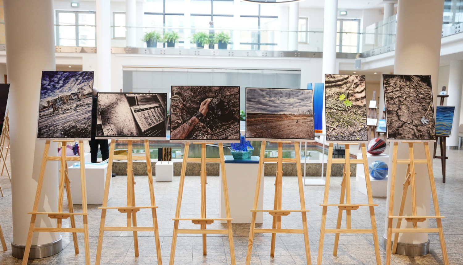 Izstāde “Kur sākas Dzīve”