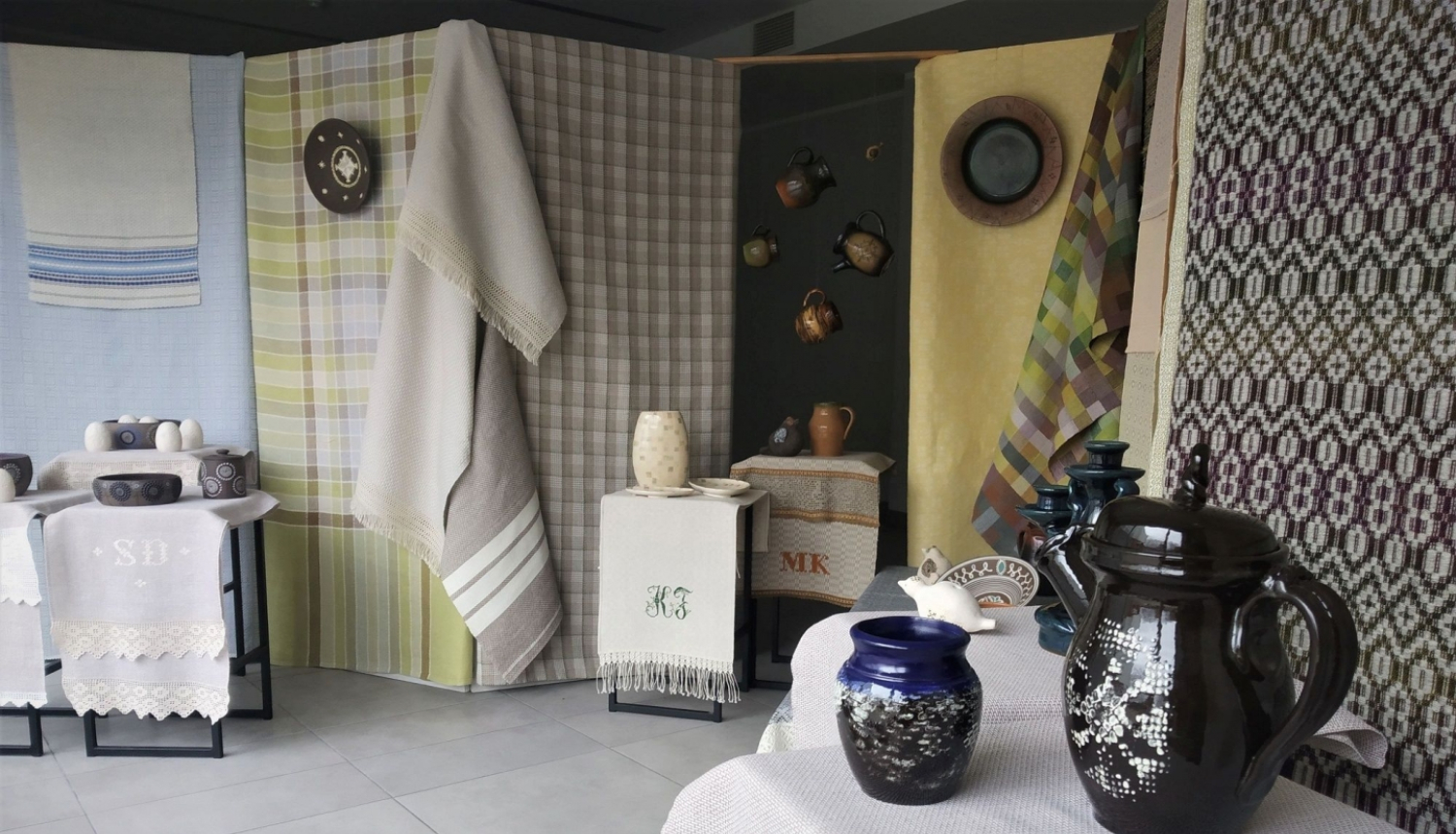 Izstāde kultūras centra Imanta skatlogos