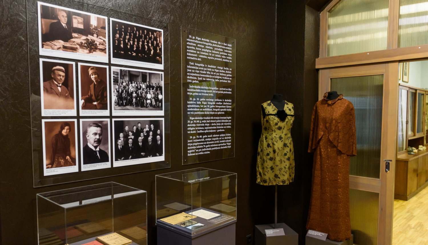 Izstāde “Skola. Apģērbs. Laikmets”