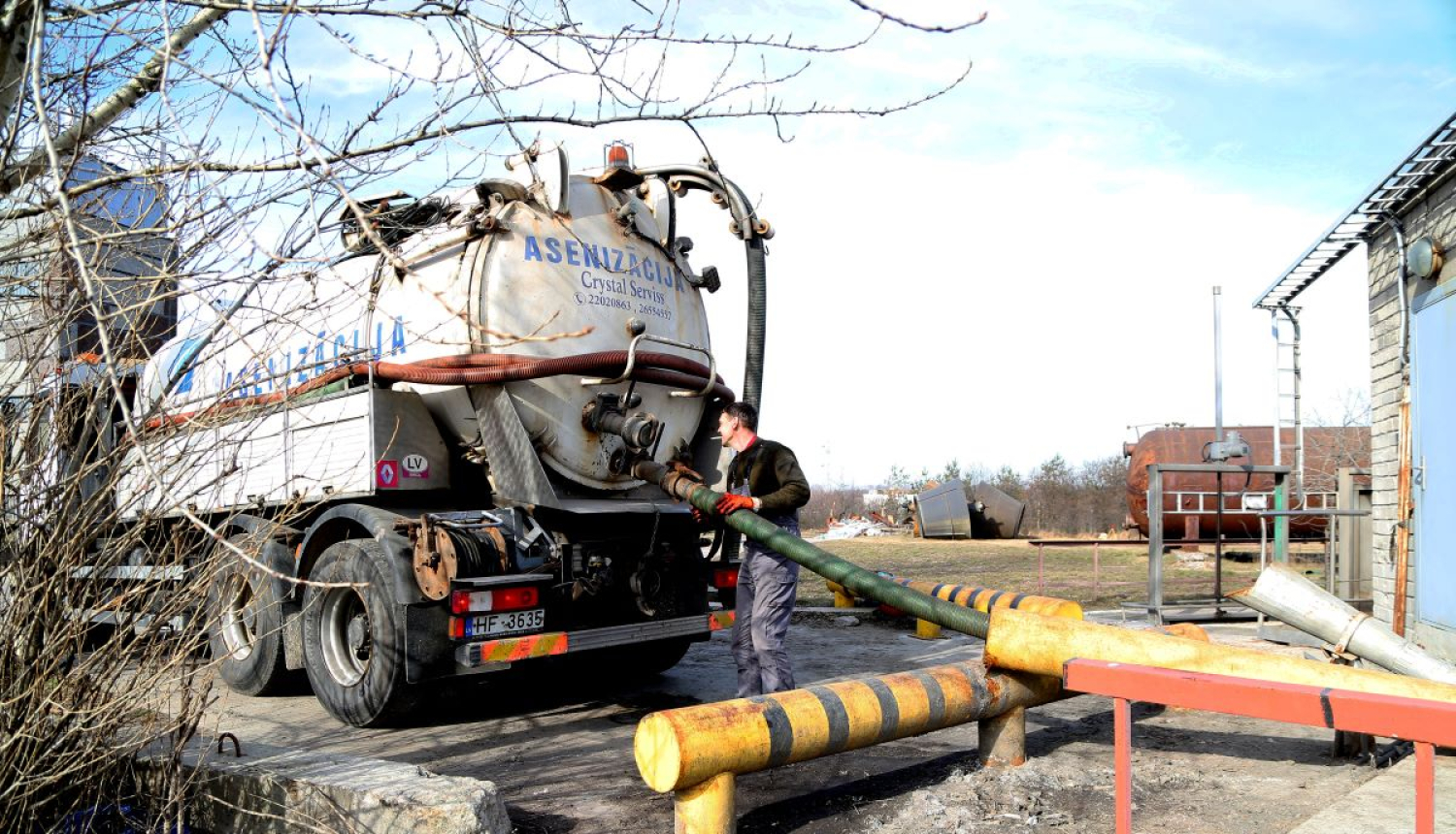 Kanalizācijas izvešanas mašīna