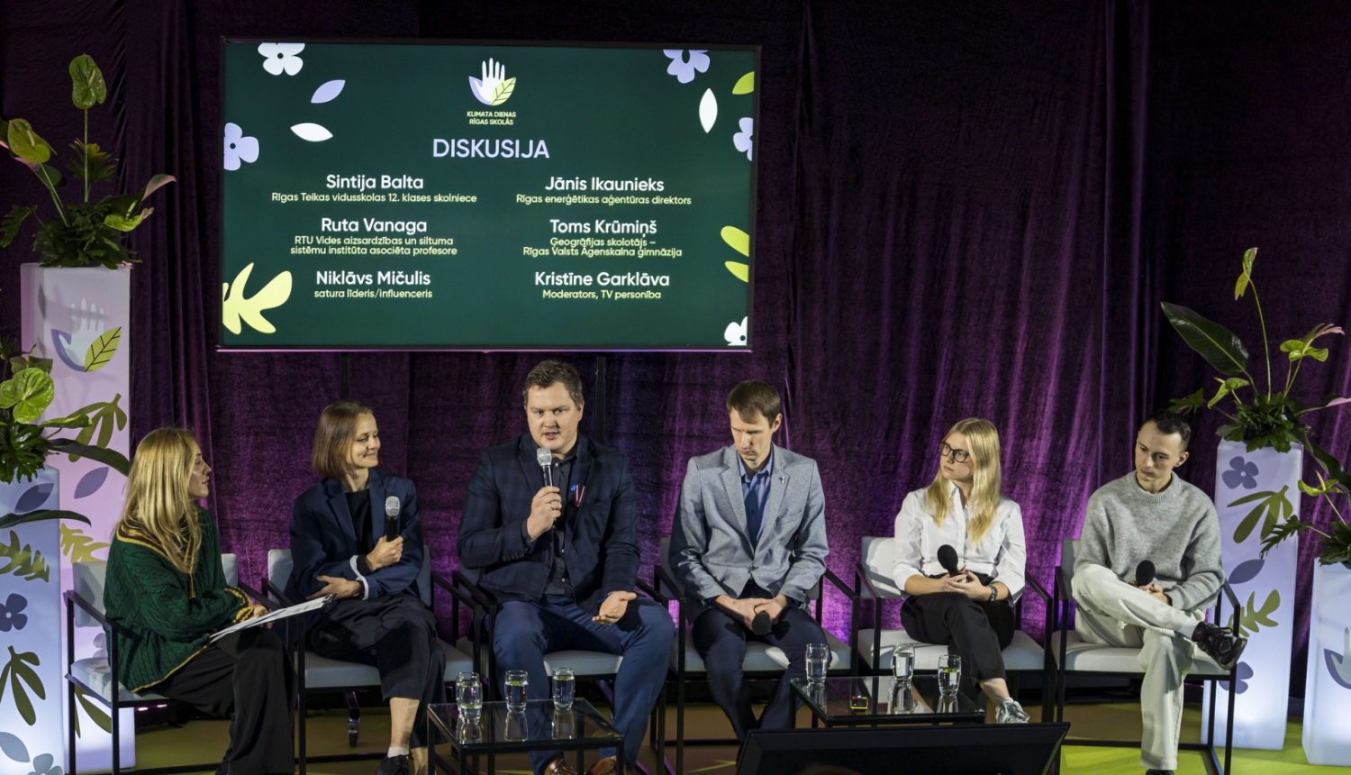 Skolu klimata dienu diskusija