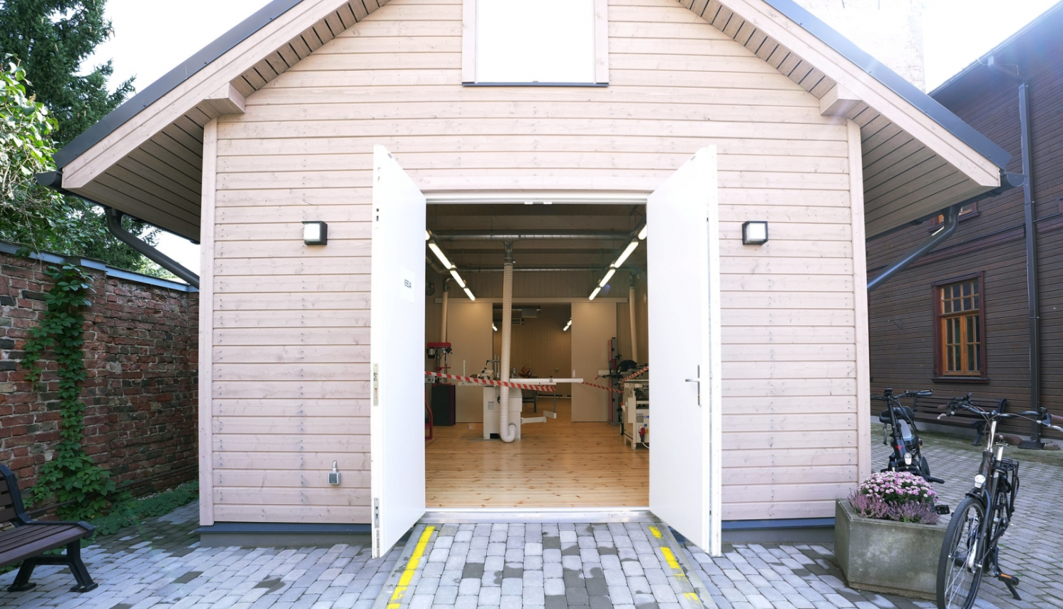 Koka restaurācijas darbnīcas ēka