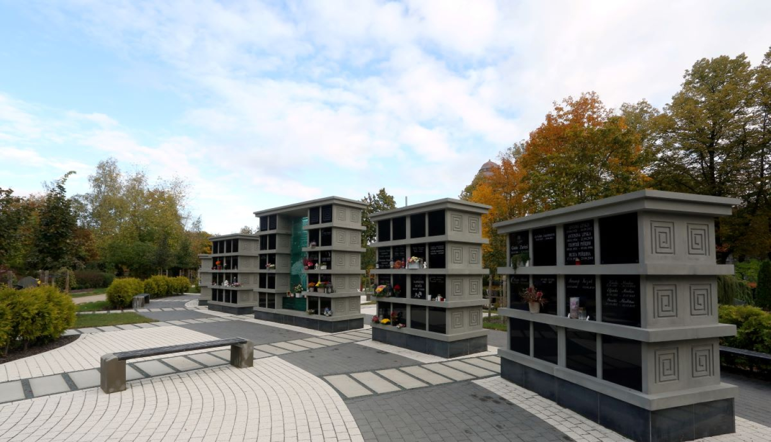 Kolumbārijs II Meža kapos