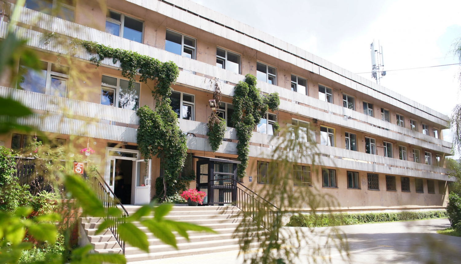 Ēka Ūnijas ielā 49