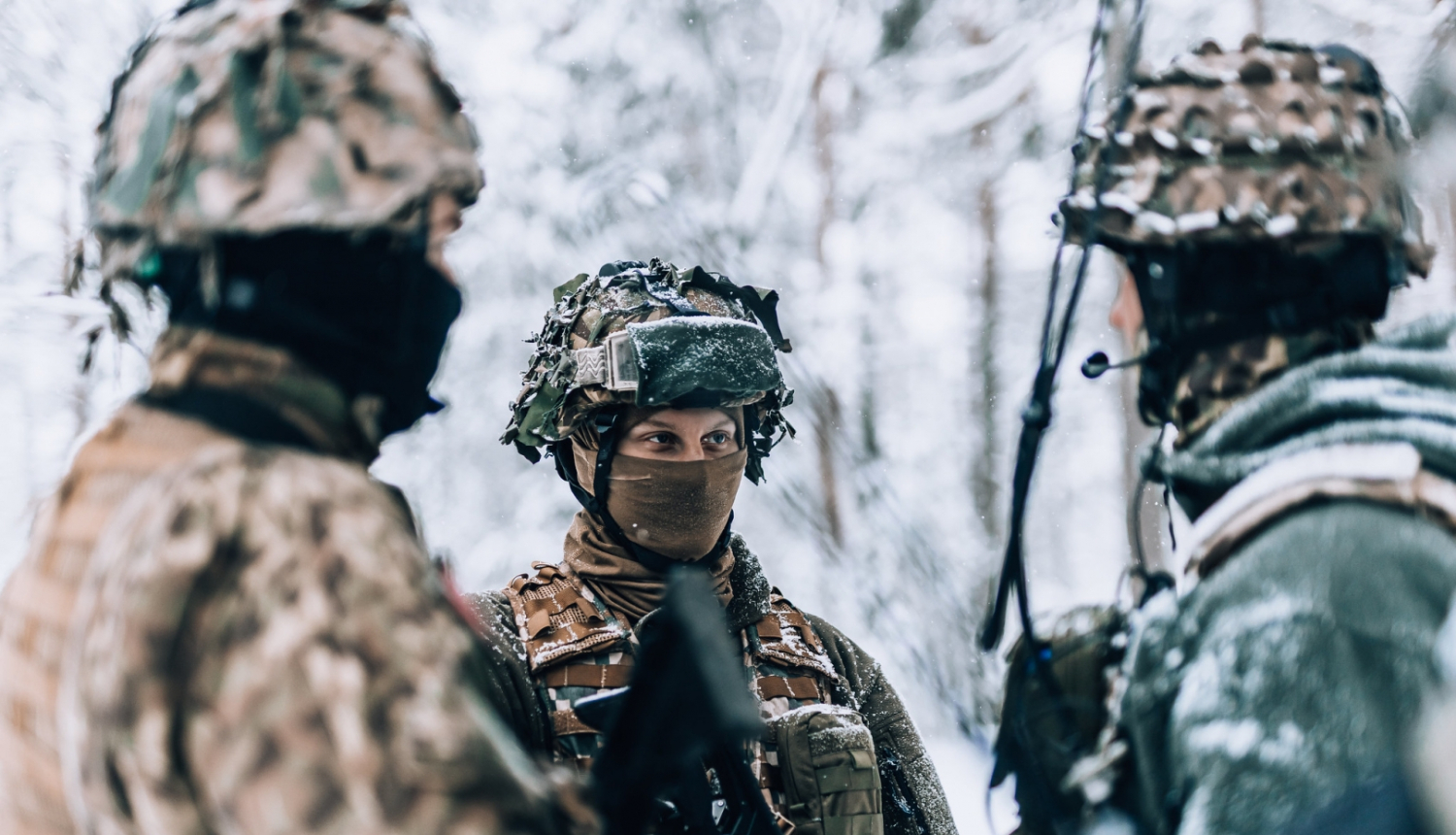 Latvijas armijas karavīri