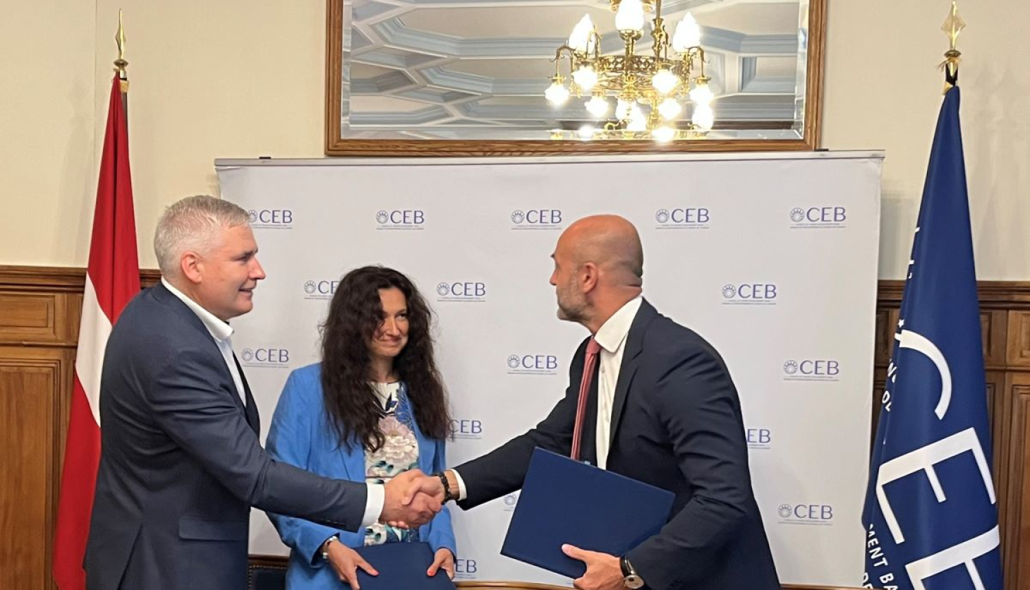 "Rīgas siltums" paraksta līgumu par aizdevumu