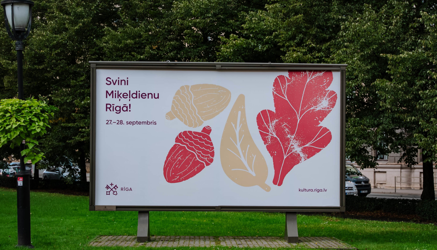 Miķeļdienas vizuālis pilsētvidē