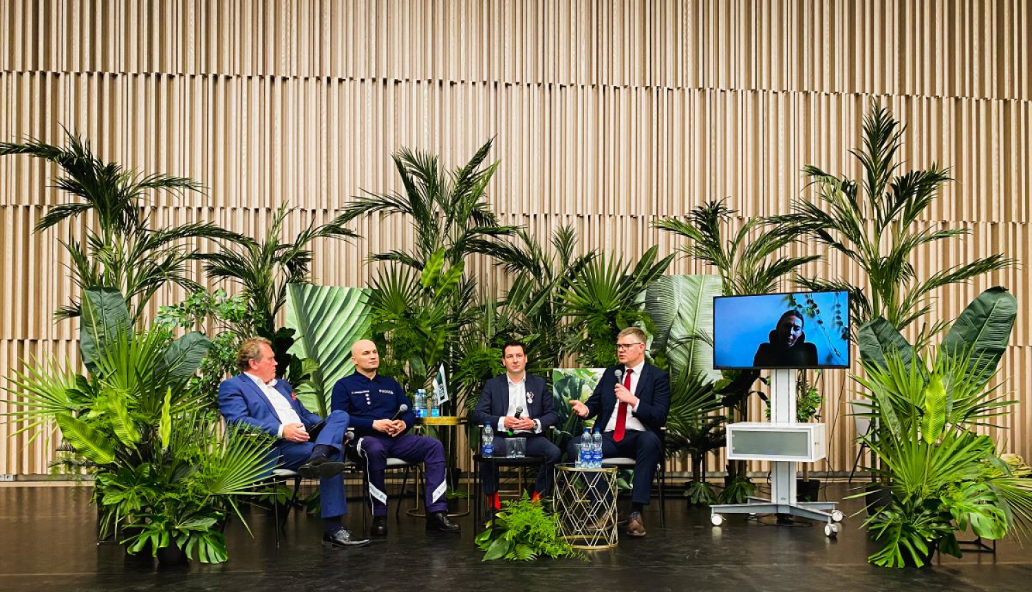 Diskusijas dalībnieki