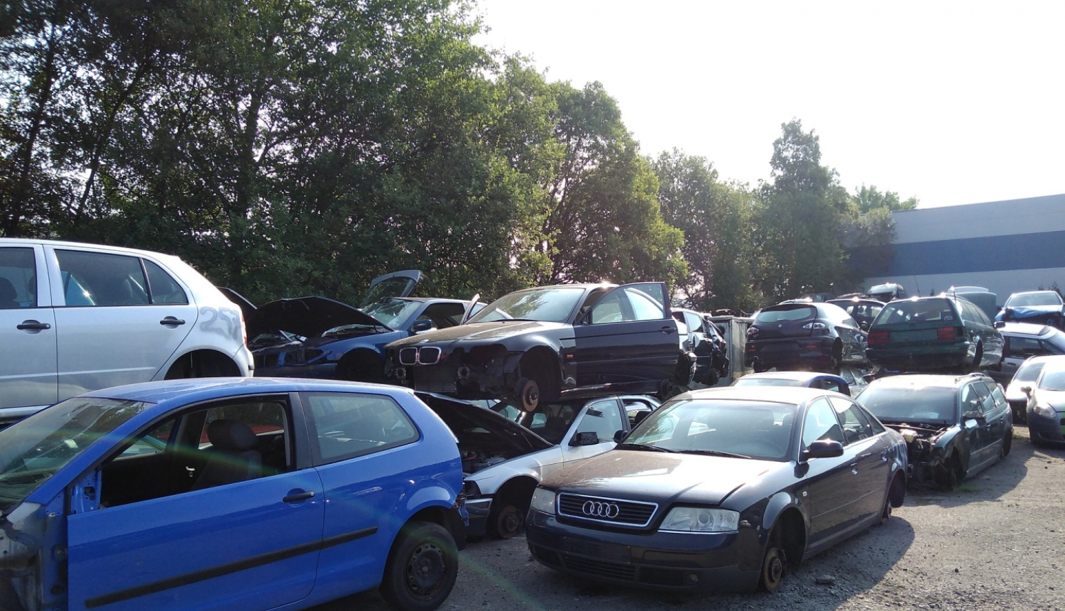 Nolietotas automašinas