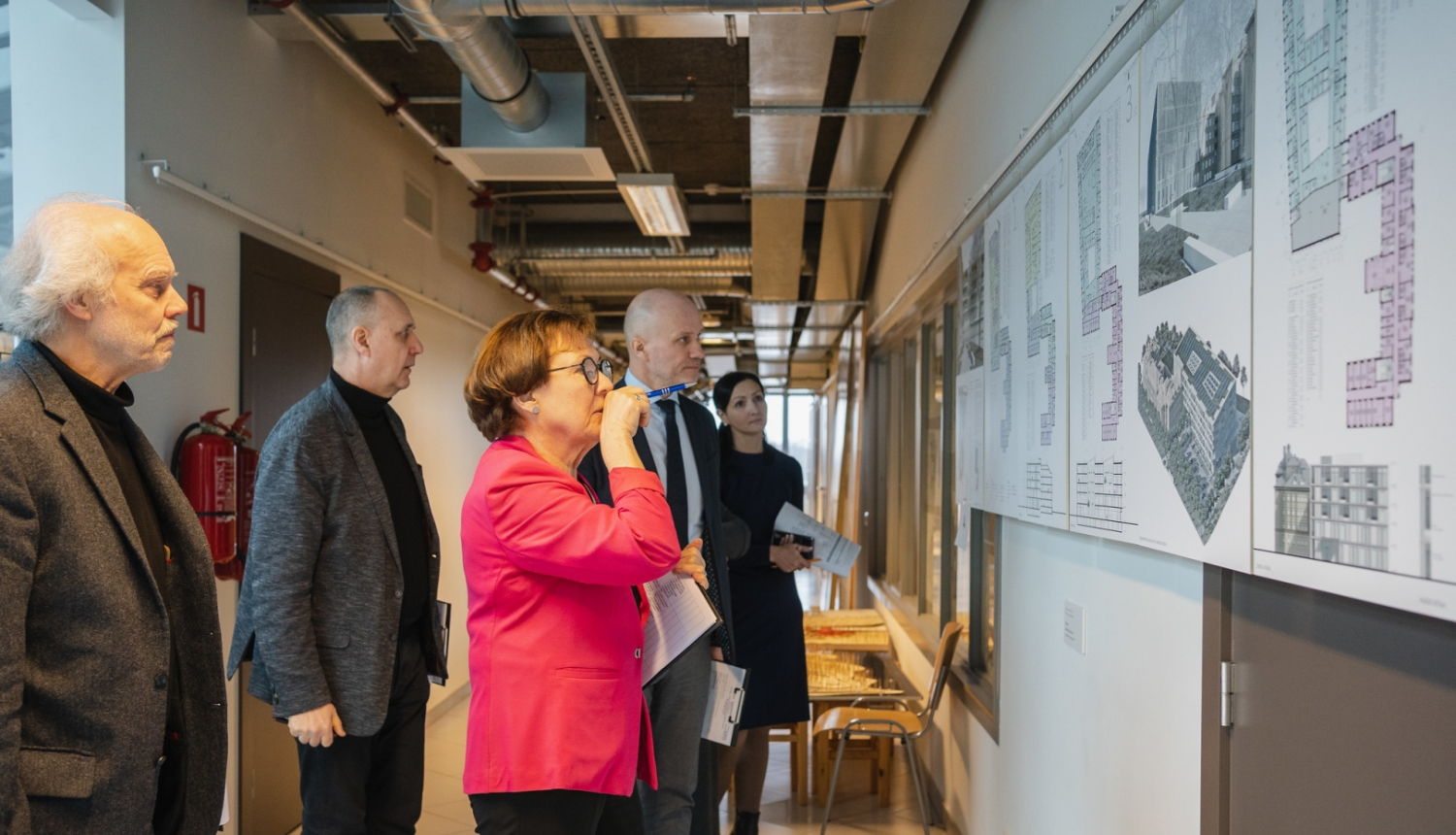 Rīgas 2.slimnīcas metu konkursa žurijas locekļi