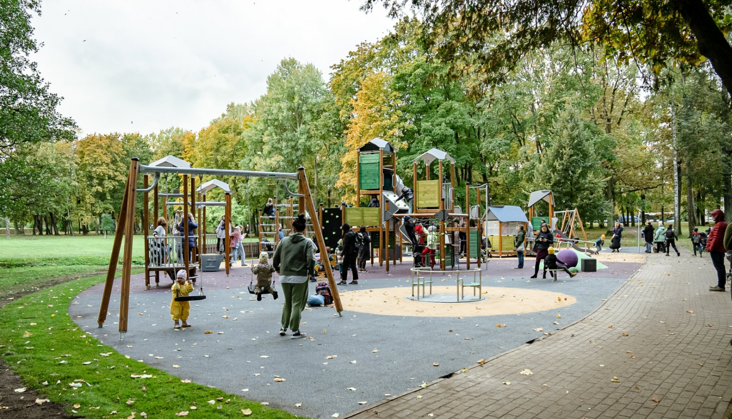 Rotaļu laukums Nordeķu parkā