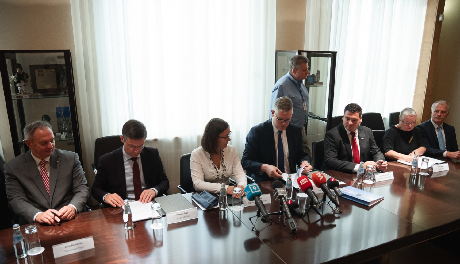 Paraksta Sadarbīobas memorandu