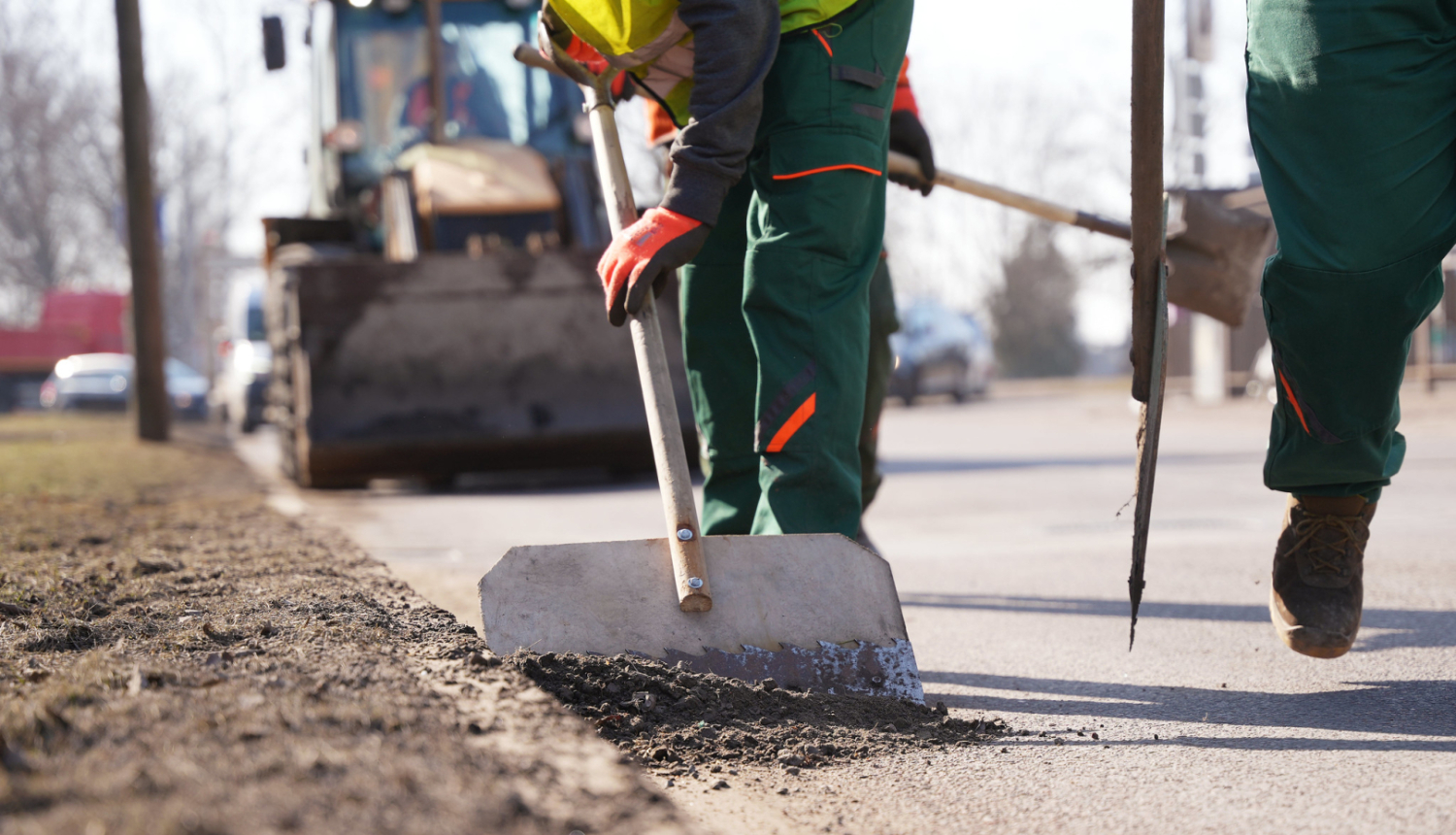 Savāc smiltis pēc ziemas