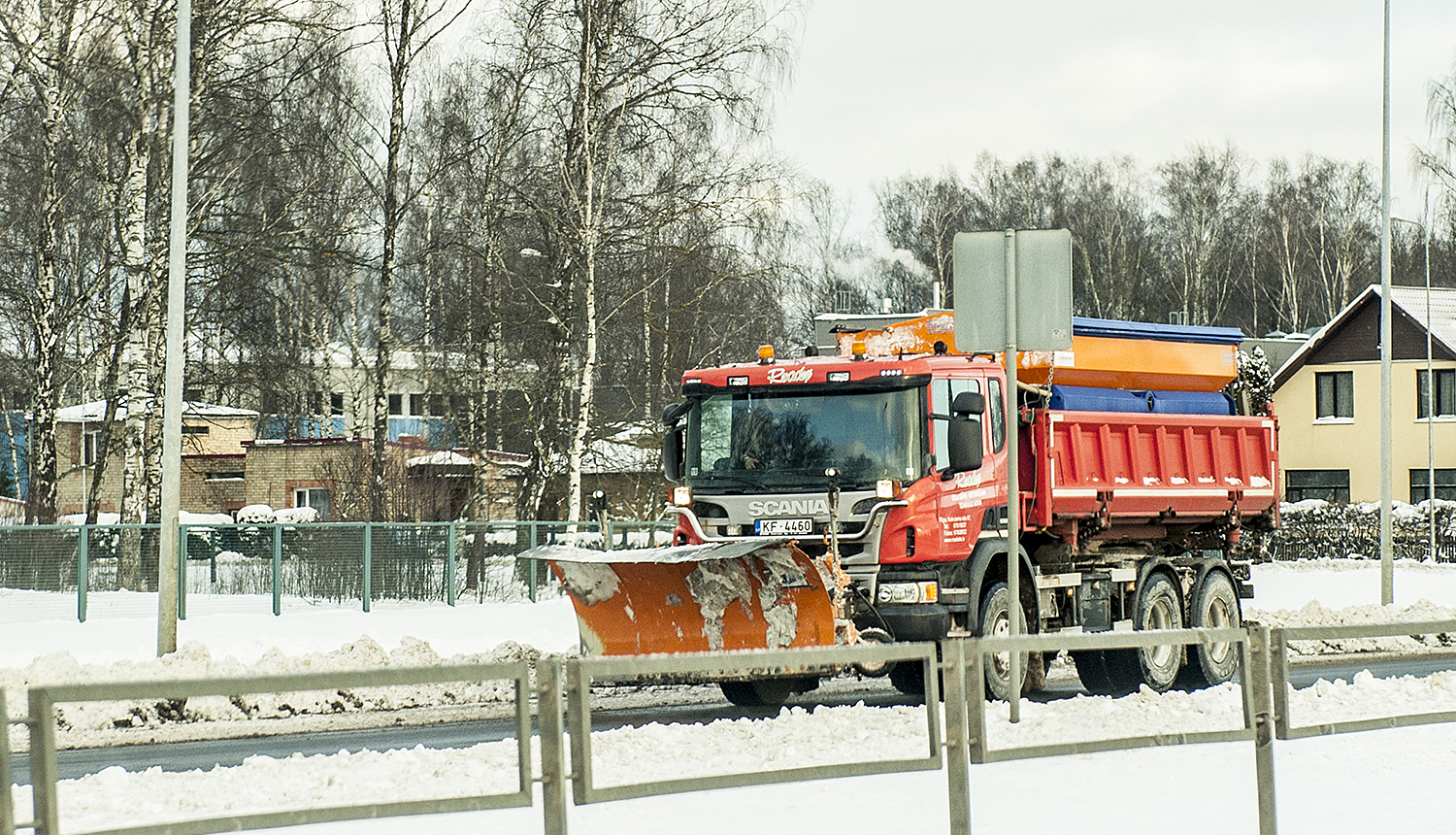 Sniega tīrīšanas mašīna