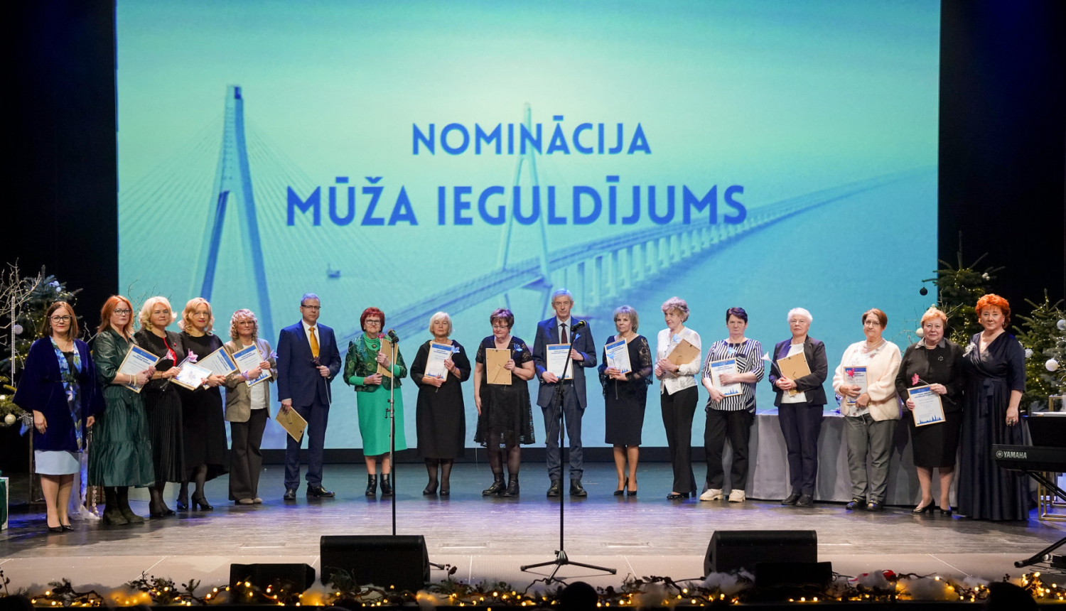 Apbalvo sociālās nozares darbiniekus