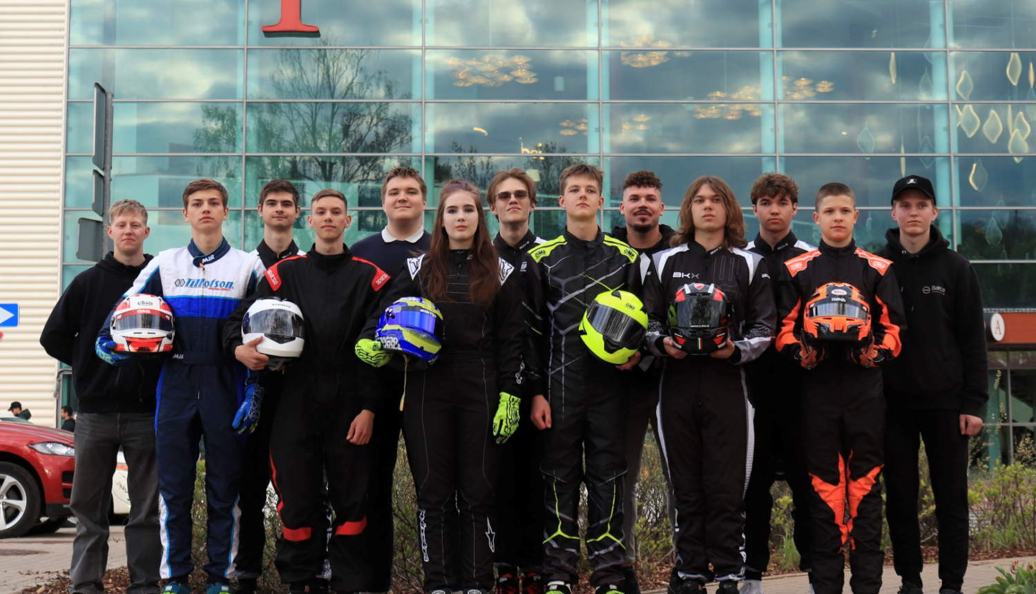 Sporta kartingu projekts Tillotson Akadēmija