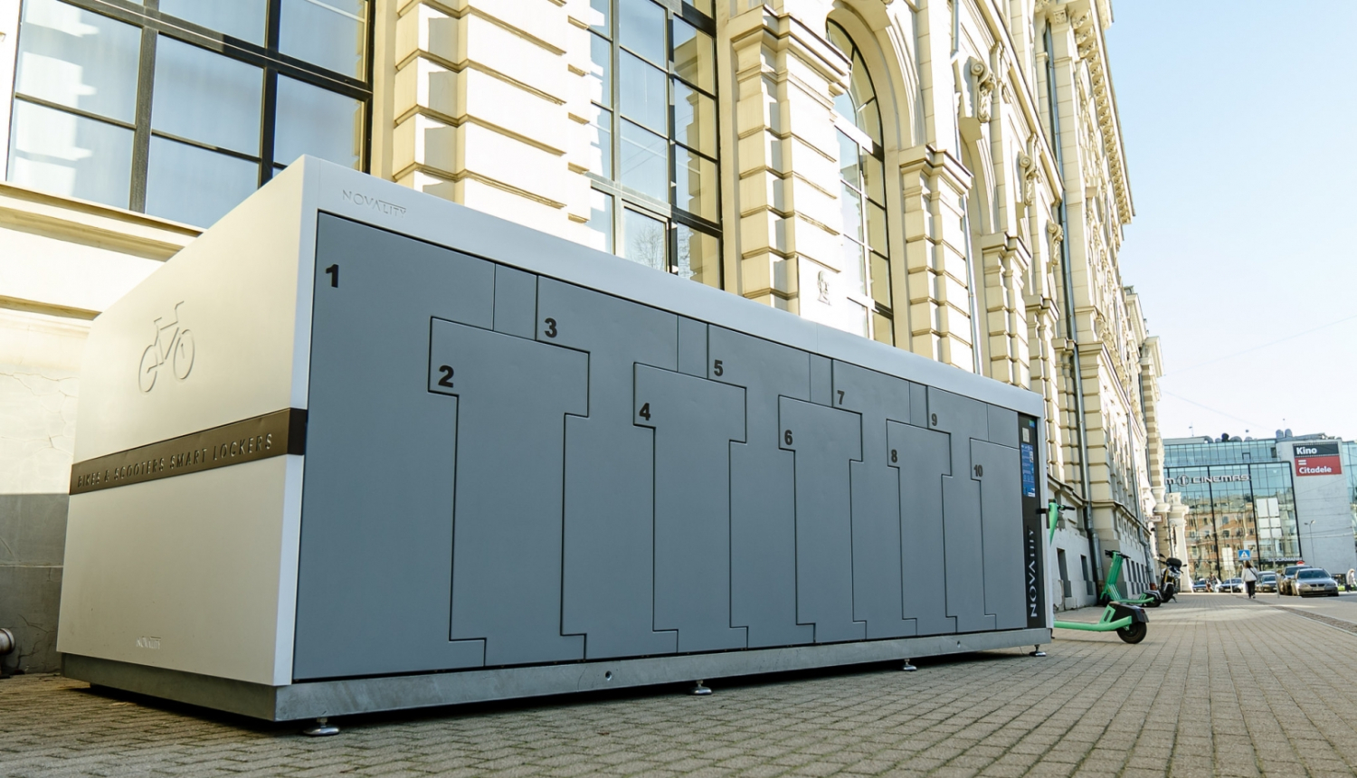 Viedā velonovietne skapis