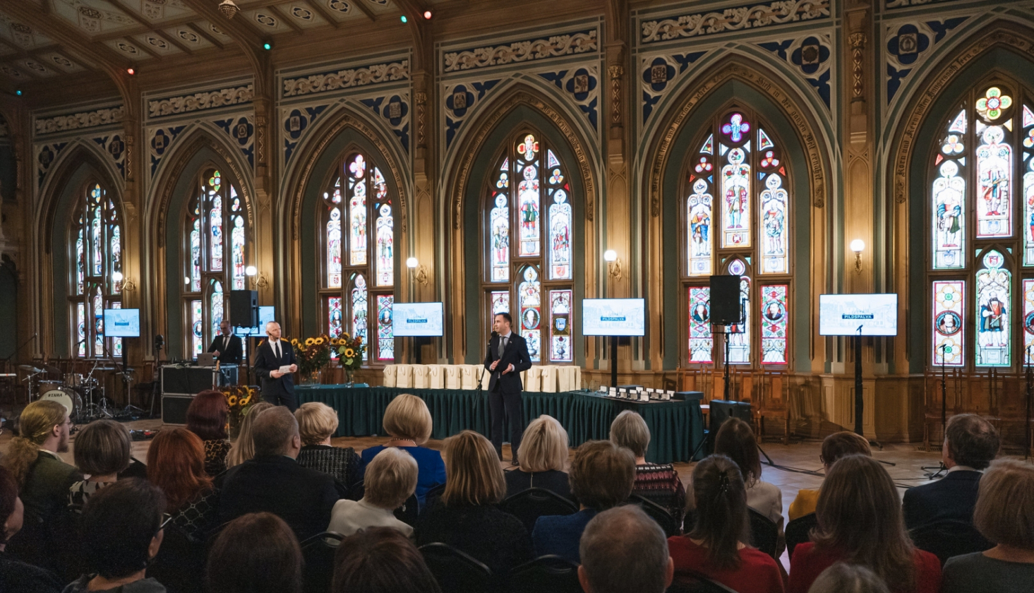 Zelta pildspalvas pasniegšanas pasākums