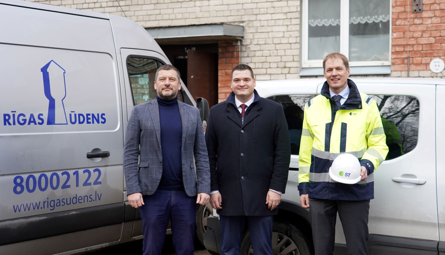 SIA “Rīgas ūdens” valdes loceklis Normunds Zvaunis, Rīgas domes priekšsēdētāja vietnieks Edvards Ratnieks un AS “Sadales tīkls” valdes loceklis, attīstības direktors Vīgants Radziņš 