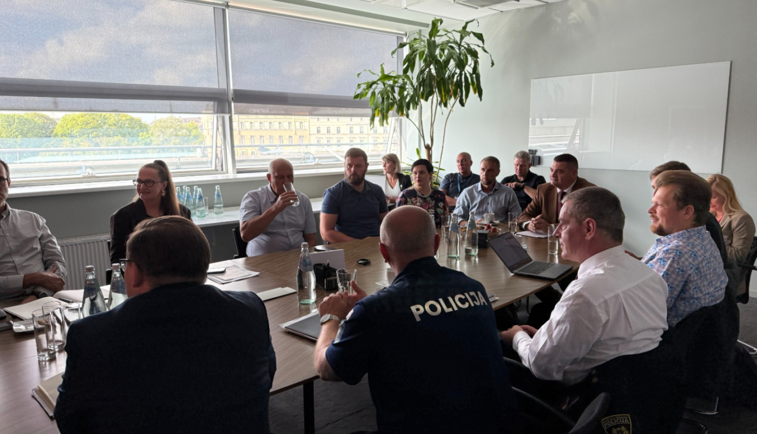Rīgas dome vadība, T/c “Origo  vadība un policijas pārstāvji
