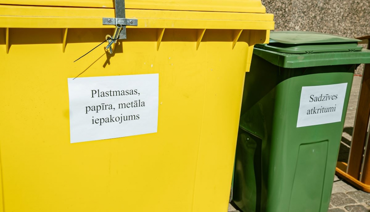 Atkritumu šķirošanas konteineri