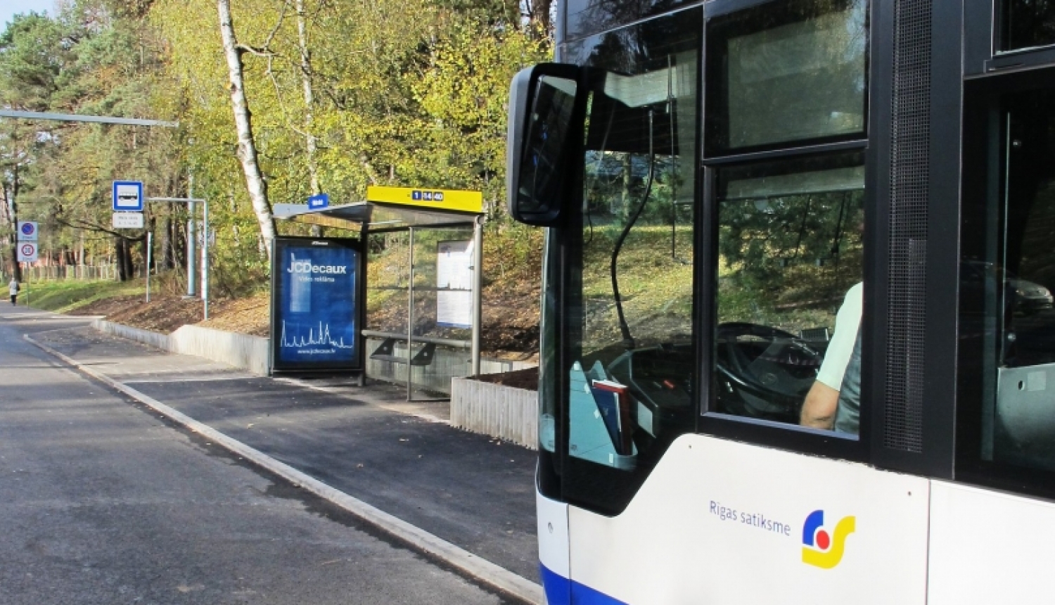 Autobus pieturā