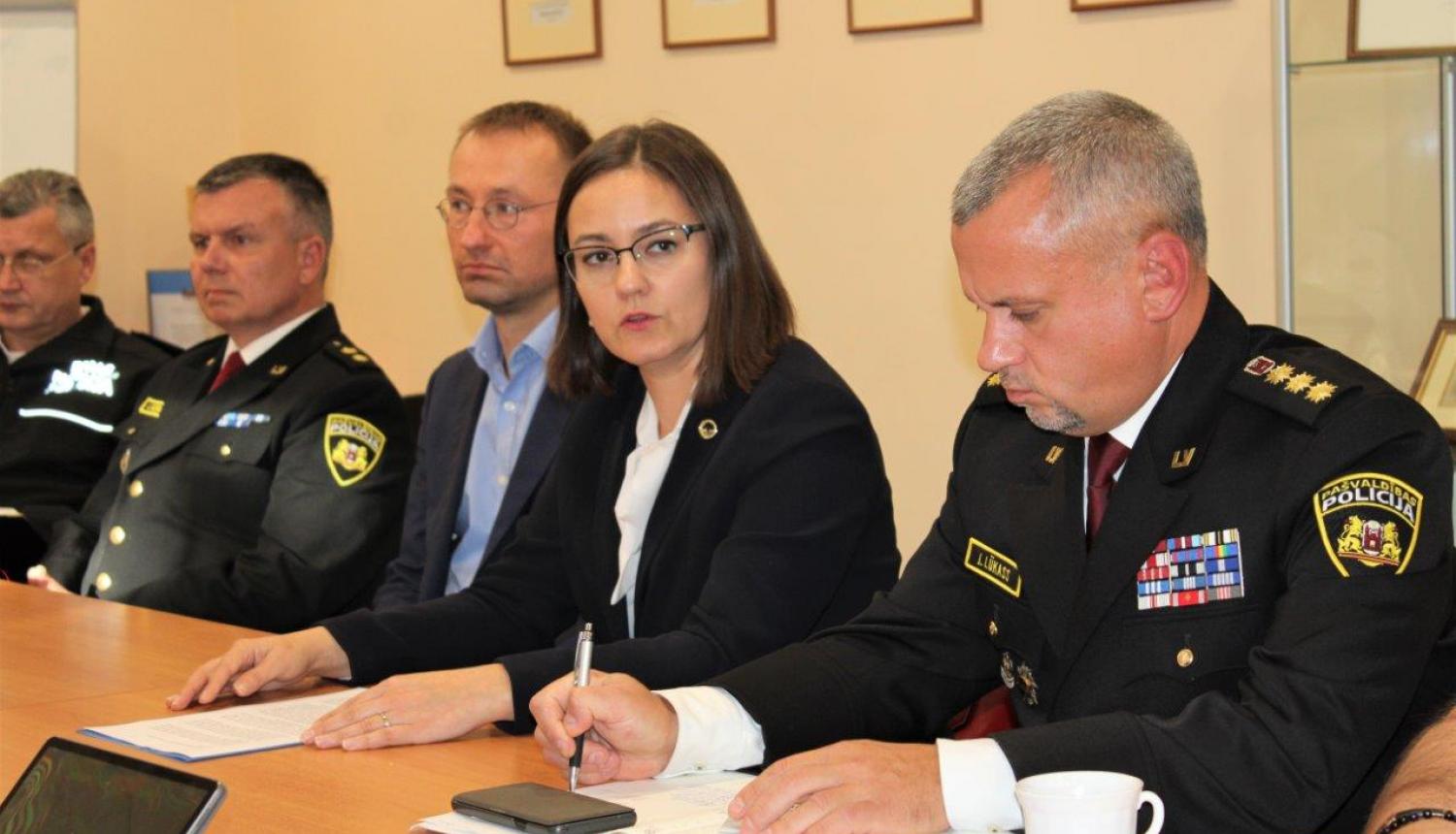 Rīgas domes priekšsēdētāja vietniece Linda Ozola tiekas ar Rīgas pašvaldības policijas priekšnieku Juri Lūkasu 