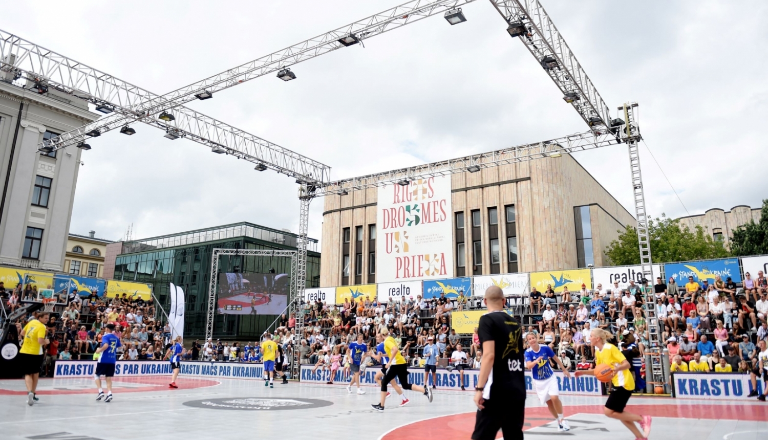 Spelē basketbolu